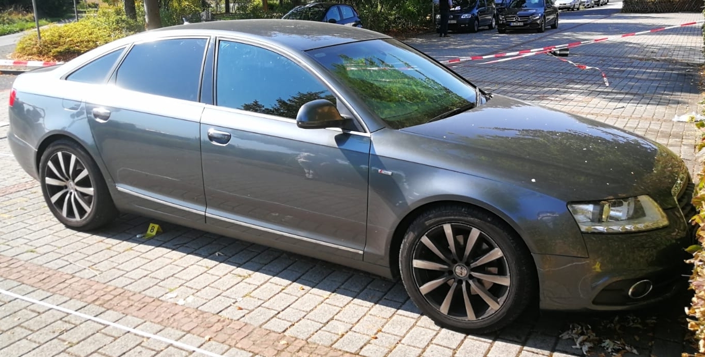 Das Auto des Opfers, ein rechtsgelenkter grauer Audi A6, wurde am Mittwochmittag, 19. September, in Maximiliansau in Rheinland-Pfalz sichergestellt.