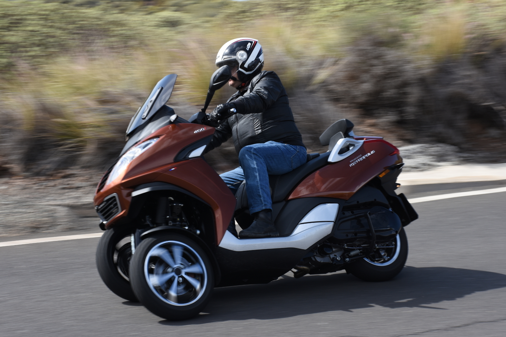 Der Peugeot Metropolis Allure, das Dreirad für Erwachsene mit PKW-Führerschein.