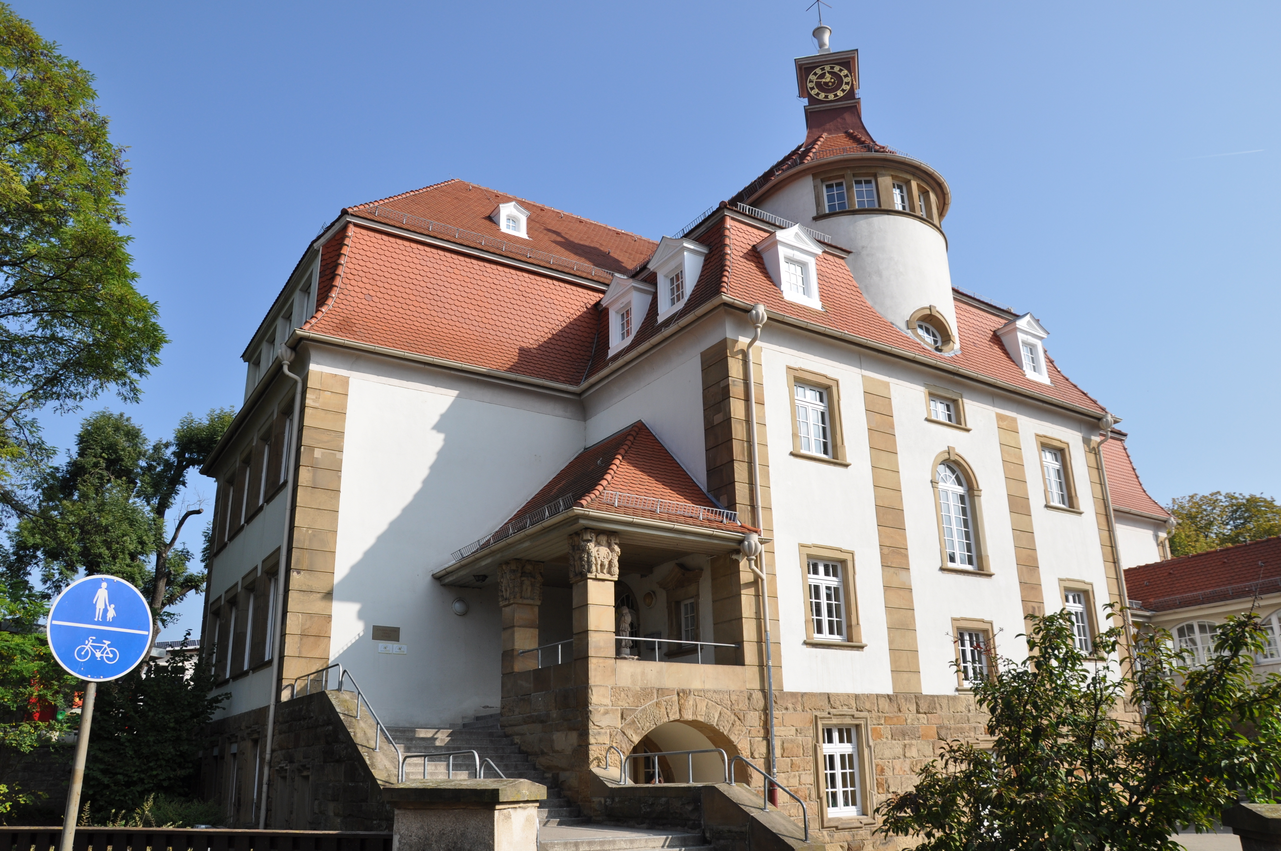 Die Johann-Peter-Hebelschule in Bretten. Foto: ch