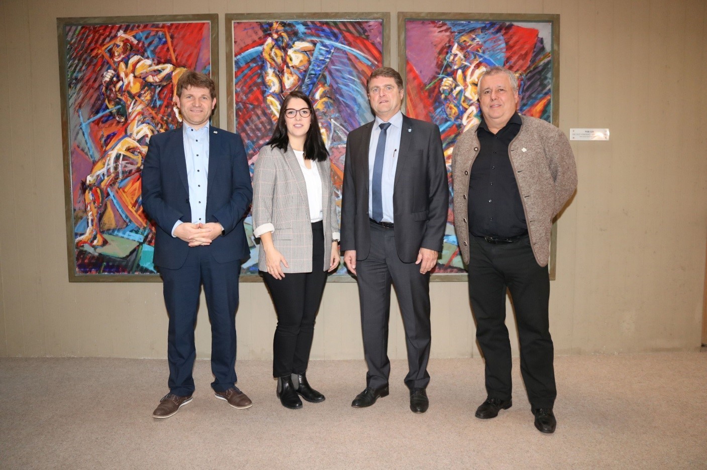 Antrittsbesuch im Brettener Rathaus (von links): Bürgermeister Michael Nöltner, die neue Leiterin des Stadtmuseums, Linda Obhof, OB Martin Wolff und Kulturamtsleiter Bernhard Feineisen.