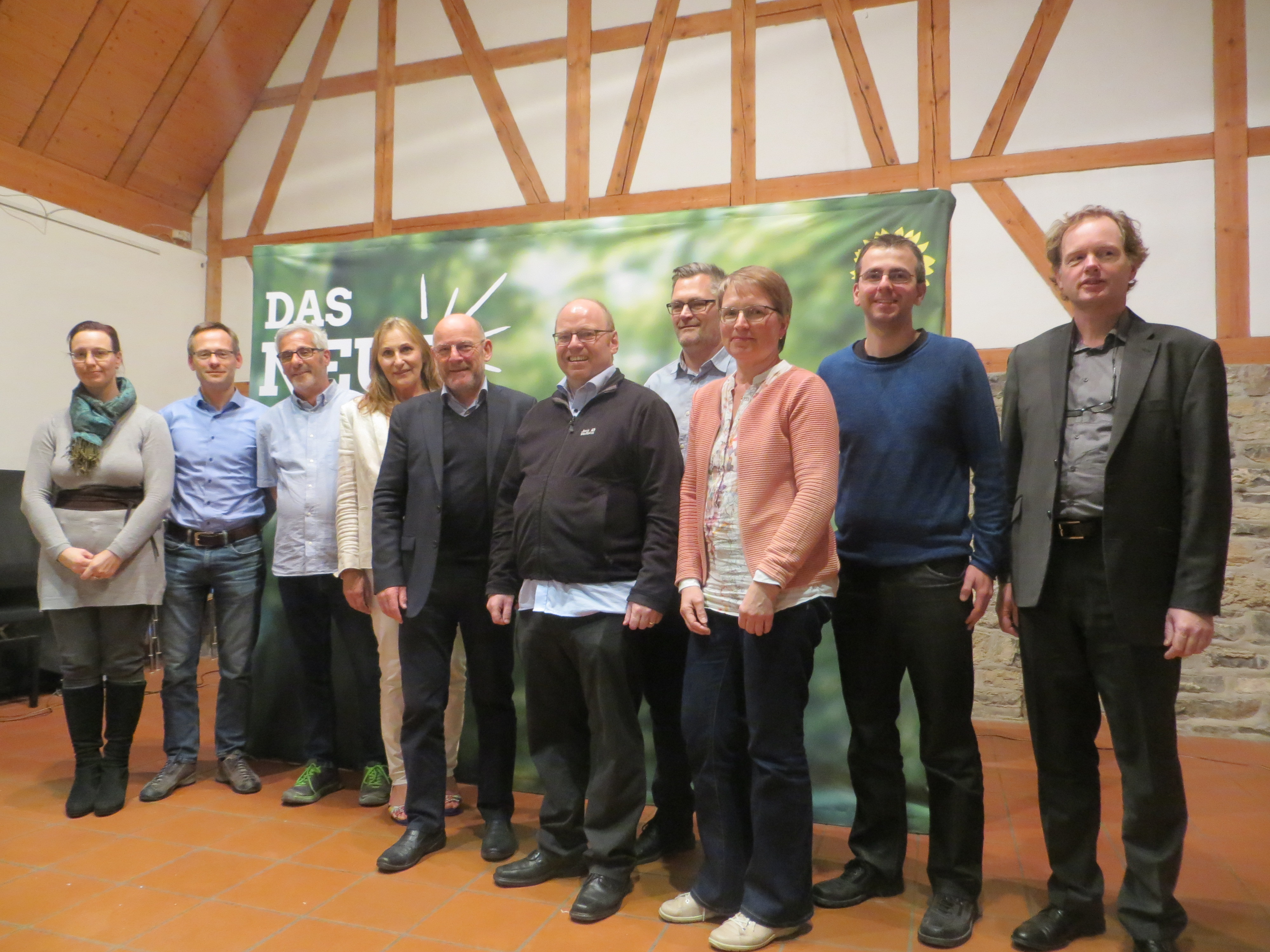 Das Bild zeigt folgende Personen (von links): Karin Thaler-Mieslinger, Dr. Andreas Arlt, Ernst Reichert, Landtagsabgeordnete Andrea Schwarz, Landesverkehrsminister Winfried Hermann, Michael Futterer, Levin Huthwelker, Andrea Zipf, Oliver Unmüßig, Johan van Ieperen.