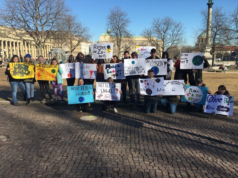 Die Schülerinnen und Schüler der Klasse 7b in Stuttgart.