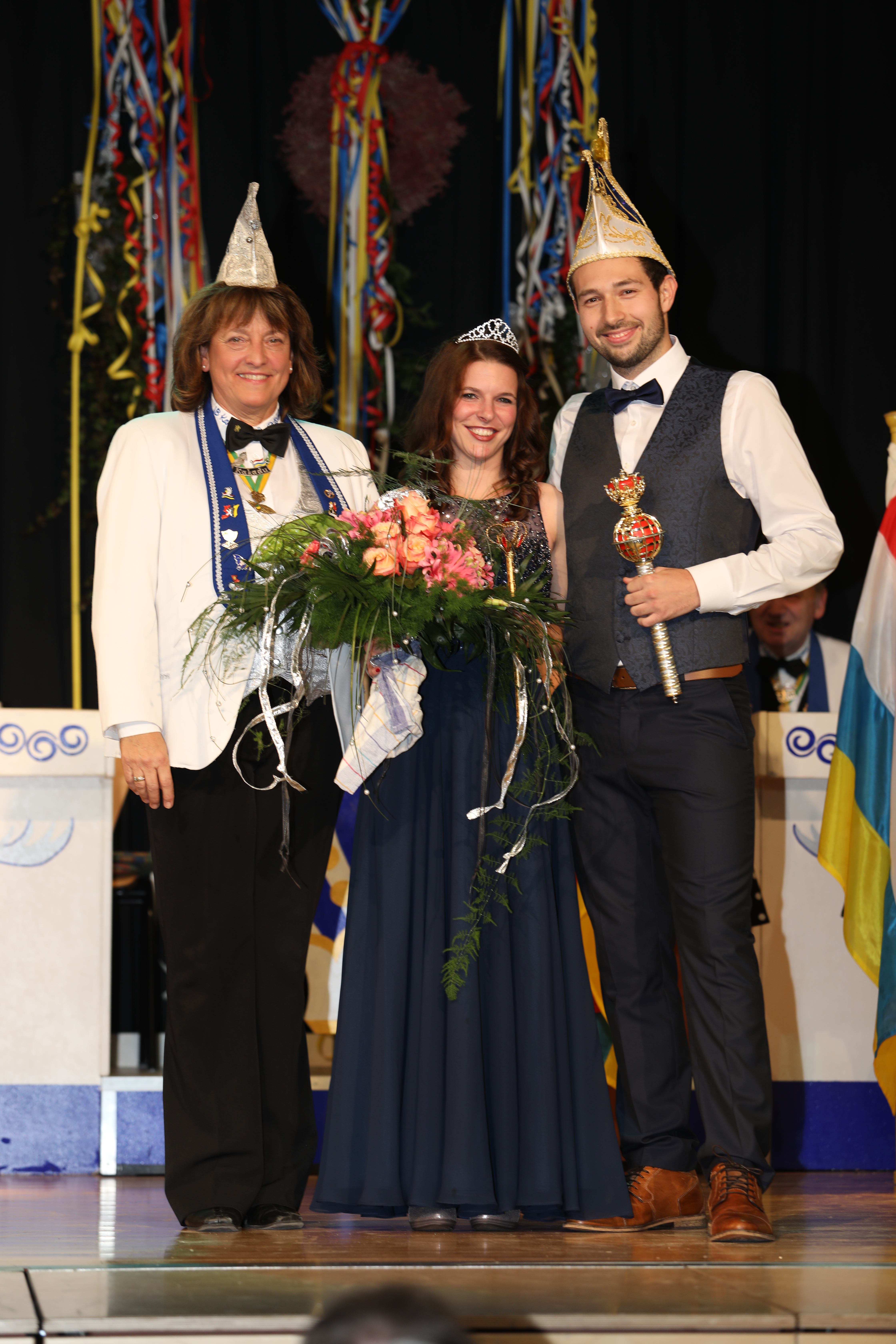 Das närrische Prinzenpaar Ramona I. und Yannick I. sitzen schon in den Startlöchern.